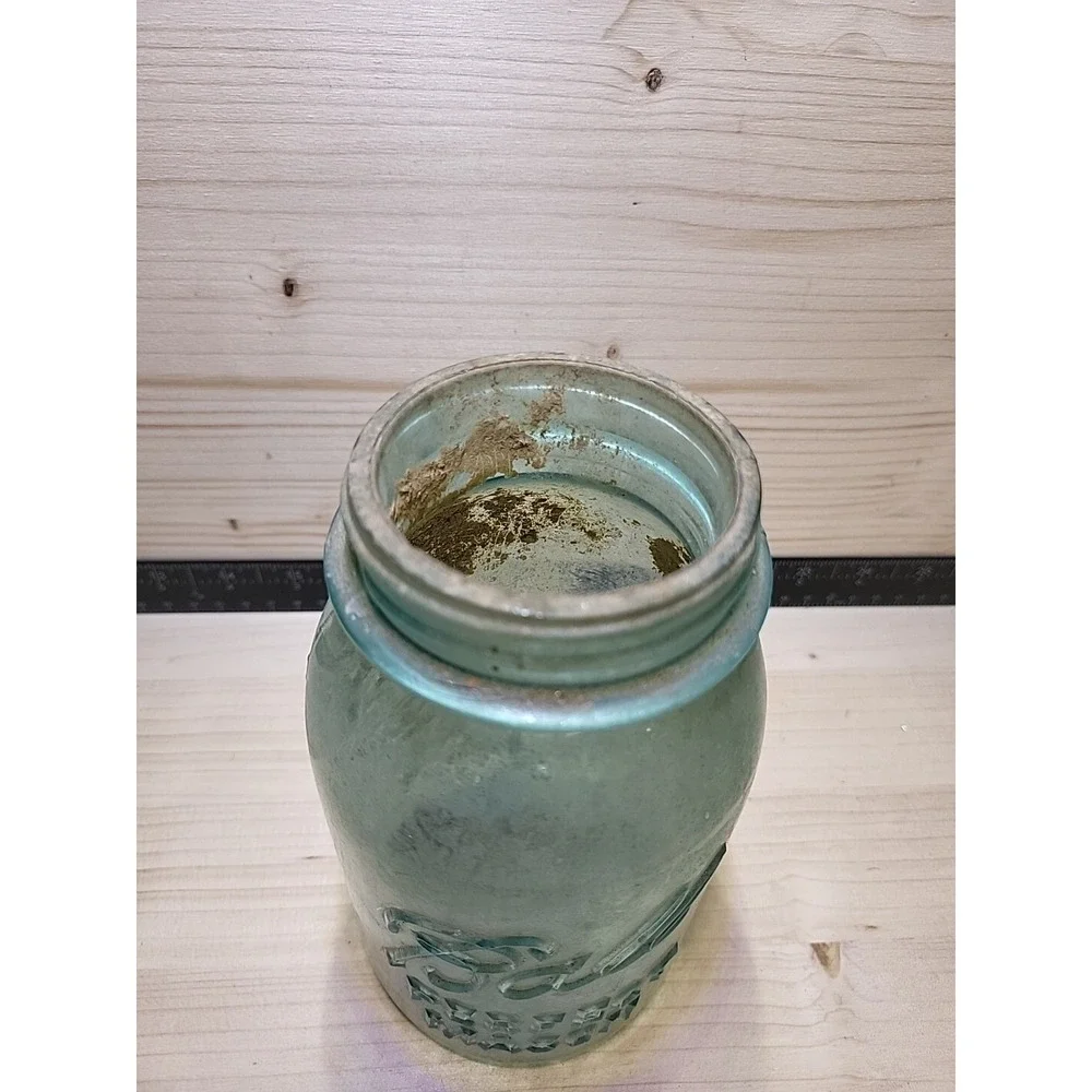 Blue Ball Perfect Mason 4 Jar - Right Out Of The Barn Floor!